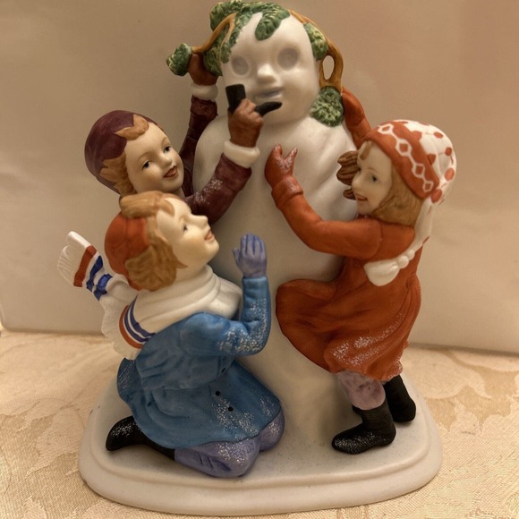 danbury mint figurine Making A Snowman